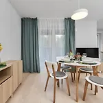Apartment Southstar - Gwiazdzista - Free Parking By Renters Breslau