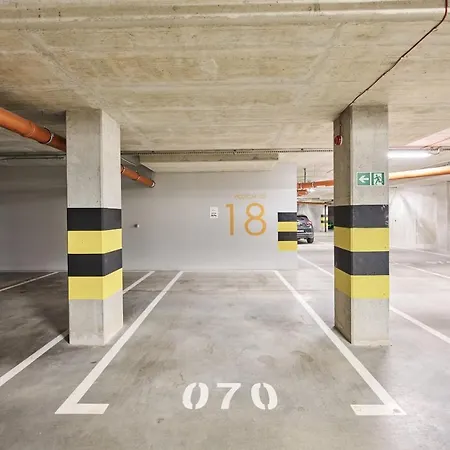 Southstar - Gwiazdzista - Free Parking By Renters Daire